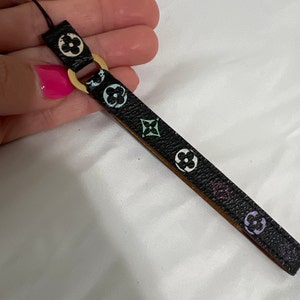 Authentischer LOUIS VUITTON Gurt für Handy Multi-Color Canvas