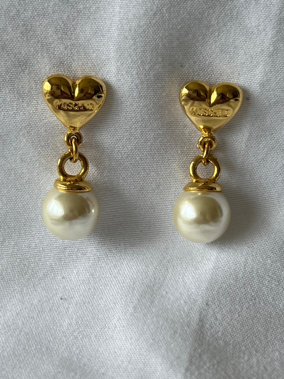 Moschino Gold and Pearl Heart Drop Dangle Earrings - Gem