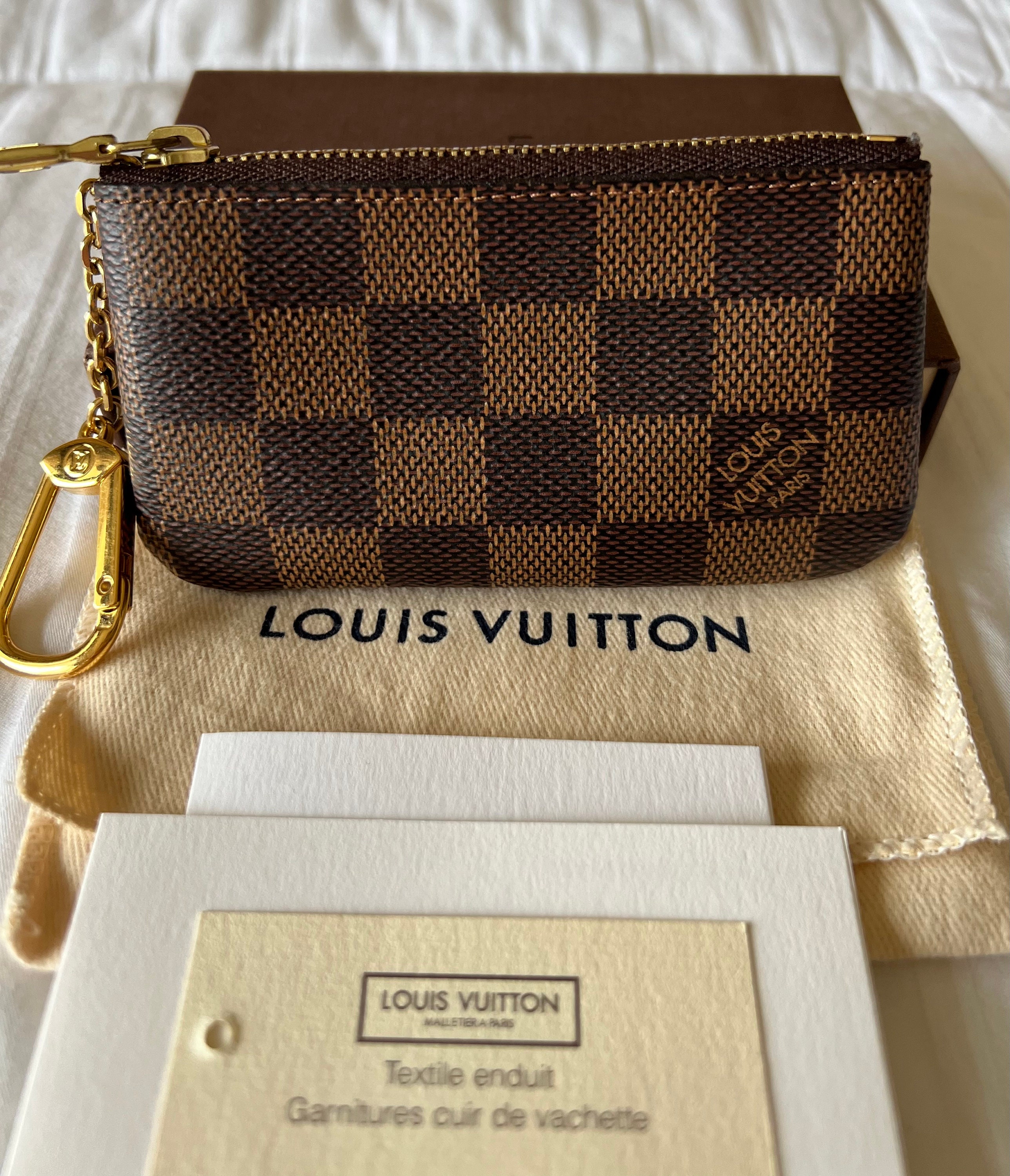 Louis Vuitton Mini Wallet Keychain 3209