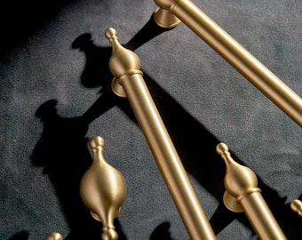 Puxadores e botões de latão maciço para armários | Ferragens de cozinha em dourado escovado