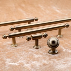 Reeded Antique Brass Cabinet Pulls | Antique Gold Kitchen Pulls | Aged Brass Drawer Knobs | Antique Brass Handles | Brass Cabinet Hardware