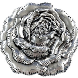 Floral Rose Cowboy Belt Buckle: Western Style Trophy Buckle, Fits 1.5&quot; Strap