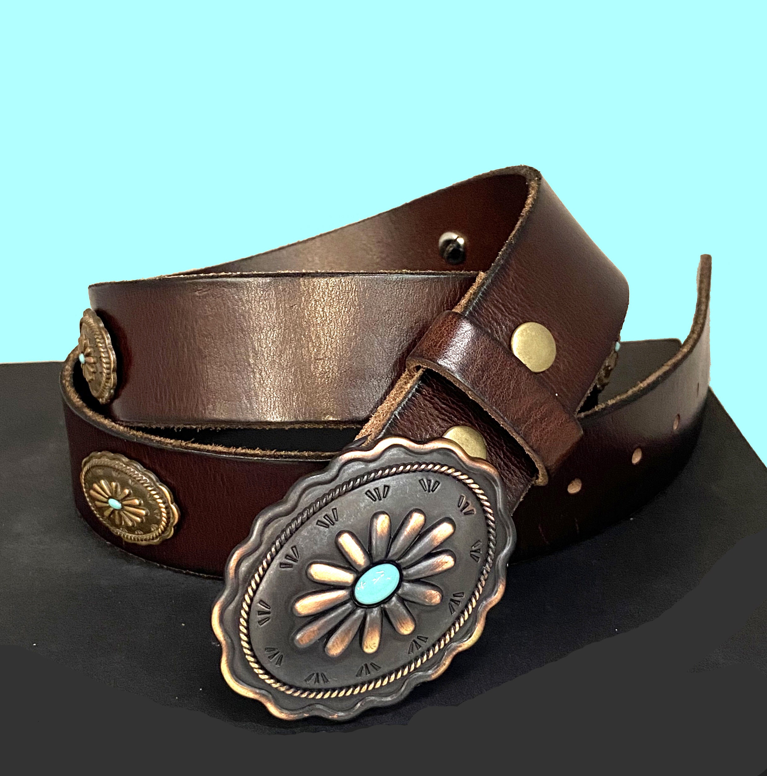 Western Belt with Turquoise Concho Buckle Vintage Boho Style Leather Belt, A Vintage, Buckle, Concho, Turquoise, Vintage, 825 main image 4