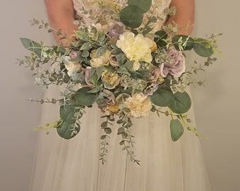 Dusty Lavender Oval Bridal Bouquet Oblong Crescent Shape