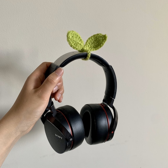 Triangle Shaped Cootree Headset » The Martha Review