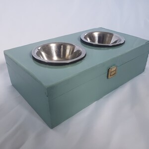 Raised pet feeding station with 2 bowls, cat dish, small dog bowl gift