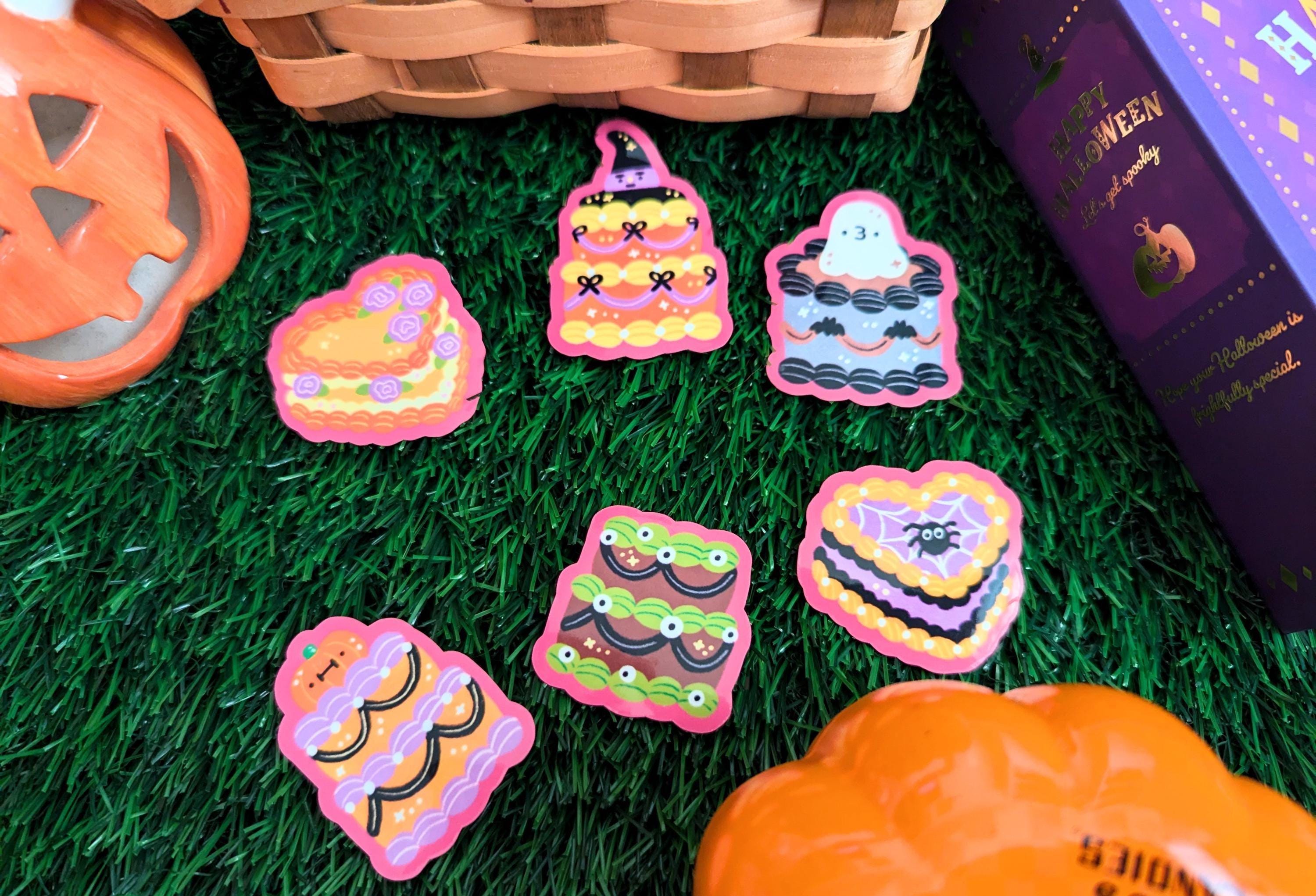 Spooky Kuchen Vinyl-Aufkleber | Kawaii Sticker - Laptop Aufkleber - Süßer Aufkleber - Kawaii Food - Halloween - Retro Cakes - Kitschig - Vintage