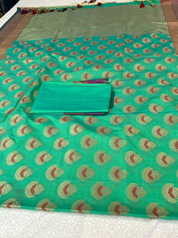 Green Banarasi Semi Katan silk Saree| TaanaBaana Weaves