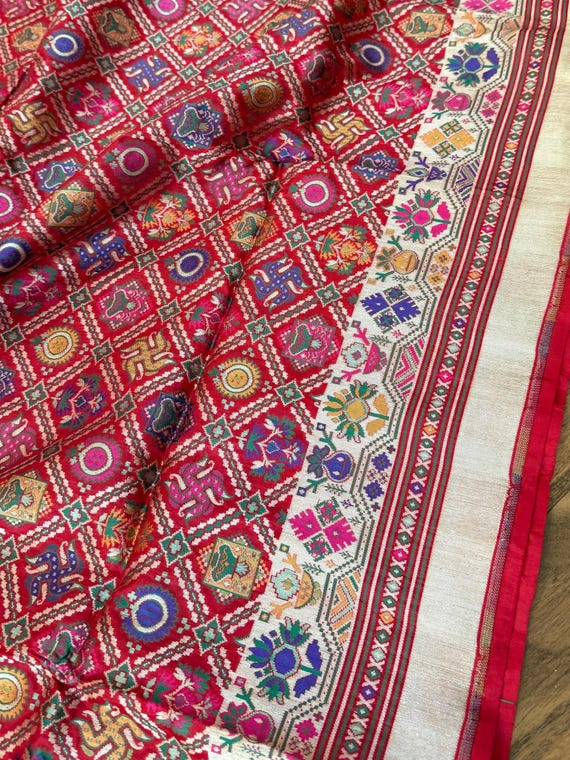 Pure Katan Silk Banarasi Patola Saree| In Red Color| Paithani Border And Palla|