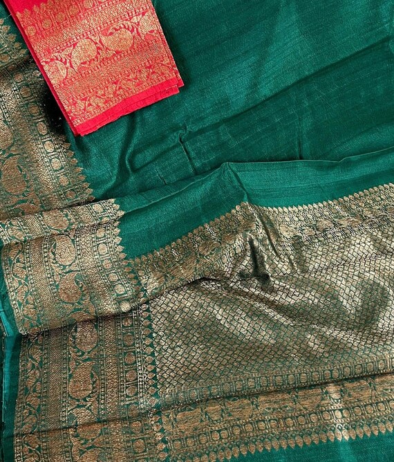 Tussar Silk Banarasi Saree In Emerald Green with Antique Golden Zari Border And Palla Handwoven Tussar Silk Saree