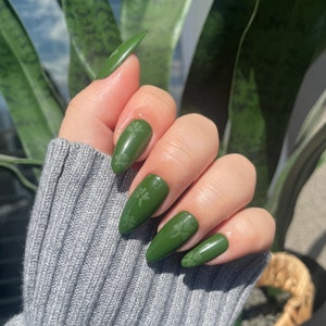 Green clover St Patrick’s day Press On Nail Set