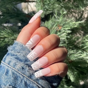 White Swirl Nails Press On Nail Set