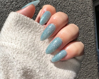 Paznokcie odblaskowe Baby Blue | Paznokcie brokatowe Baby Blue | Paznokcie brokatowe Baby Blue | Paznokcie niebieskie