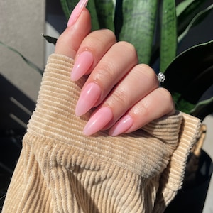 Pink Color Press On Nail Set With Prep Kit