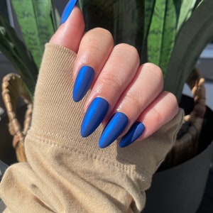 Blue Chrome Press On Nail Set