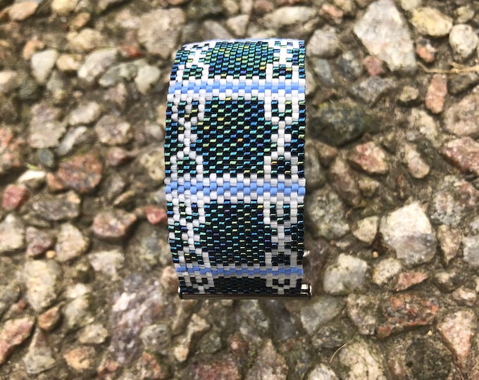 Featured listing image: Beading Bracelet Tutorial-Bracelet Tutorial-Bead Work-PDF Bracelet Pattern-Peyote Beaded Bracelet Pattern-Beaded Bracelet Pattern-Pattern