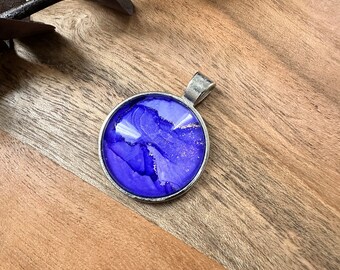 Purple circle pendant, alcohol ink art necklace, Christmas gift for her, handmade pendant, jewelry, unique holiday gifts