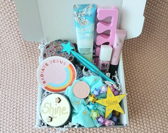 Christian Gift Box for Teen Girl, Hug in a Box, Faith Based  Encouragement Gift Box for Teen or Tween Girl, Baptism Gift for Teen Girl