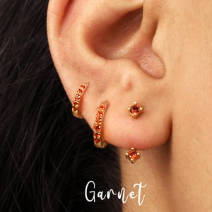 ENSEMBLE DE BOUCLES D'OREILLES Ensemble de boucles d'oreilles Ruby Everyday Boucles d'oreilles avant arrière Boucles d'oreilles Huggie Hoop Boucles d'oreilles Birthstone Cadeau prêt pour elle image 9