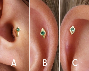 18G zierliche Smaragd flache Rückseite Labret Gestüt - Knorpel Gestüt - Kleine Ohrstecker - Smaragd Ohrringe - Labret Gestüt - Helix Gestüt - Tragus Gestüt