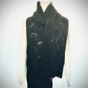 Écharpe étole femme tricotée motif principal brioche en mélange laine alpaga taille M image 8