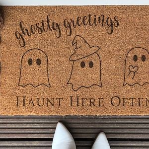Ghost Halloween Doormat Spooky Scary Cute Door Mat Witchy Funny Retro Doormat Coconut Spooky Season Doormat Fall Autumn Halloween Gift