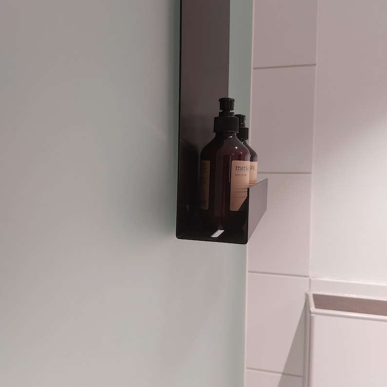 Stylisches Alu-Duschregal zum Einhängen an der Duschscheibe, einhängbare Duschablage ohne zu Bohren, minimalistisches Duschregal ohne Bohren zdjęcie 5