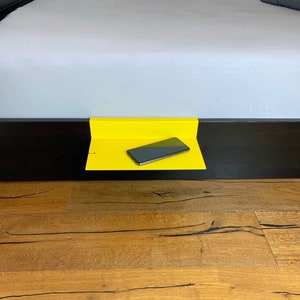 Etagère de lit suspendue, planche de rangement minimaliste de différentes couleurs, table de chevet moderne en métal image 3