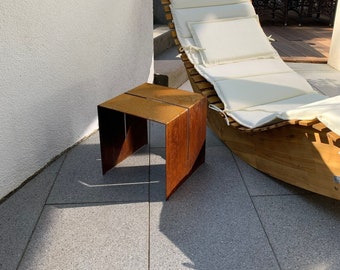 Outdoor-Tisch aus Cortenstahl, Gartentisch aus Corten, Beistelltisch für draußen aus Cortenstahl