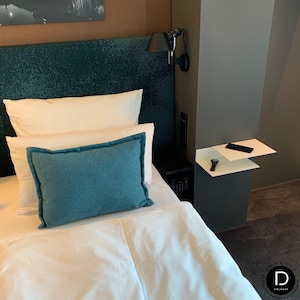 Modern metal wall console – minimalist storage for the hallway, bedroom, or as a bedside table | Wall shelf in your choice of color