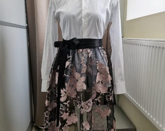 Dirndl apron made of lace (approx. 68-70 cm)