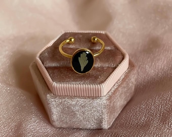Gold Pressed Fern Ring: Real Flower Resin Jewelry