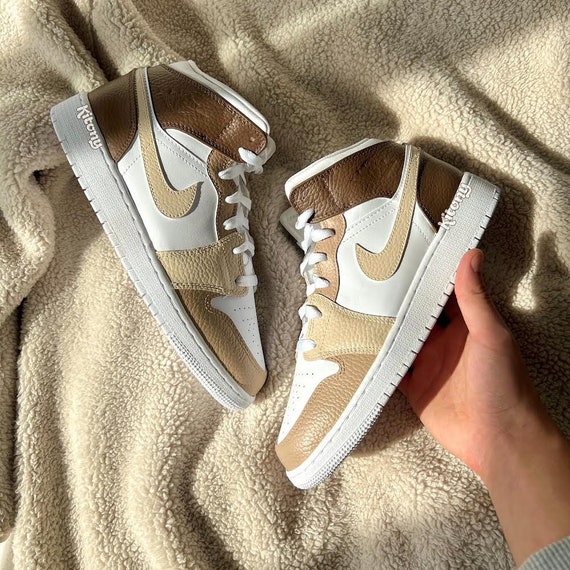 Custom Painted Jordans COFFEE CREAM-BEIGE - Etsy Nederland