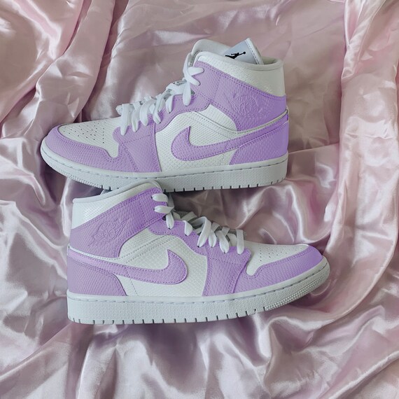 Lila Paars Custom Jordan 1 Paars Jordans Hoog - Etsy België