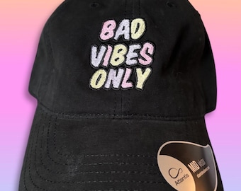 "Bad vibes only" cap, black - pastel lettering