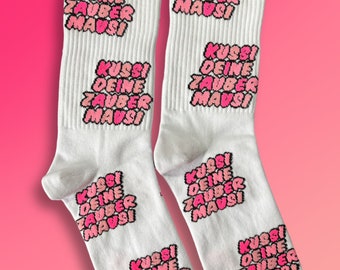 Tennis socks: “Kiss your magic mouse”