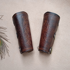 Archery Leather Bracer, Dark Brown Arm Guard with Custom Carving Vegtan Leather image 4