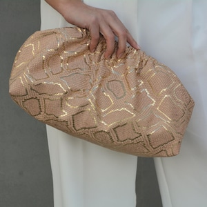 Pochette Dumpling en cuir imprimé serpent, Pochette de soirée effet nuage froncée, Porte-monnaie fait main tendance