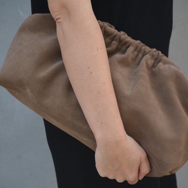 Handmade Suede leather Dumpling clutch in Khaki camel gray brown mustard yellow colors, Leather cloud bag, Oversized puffball retro purse