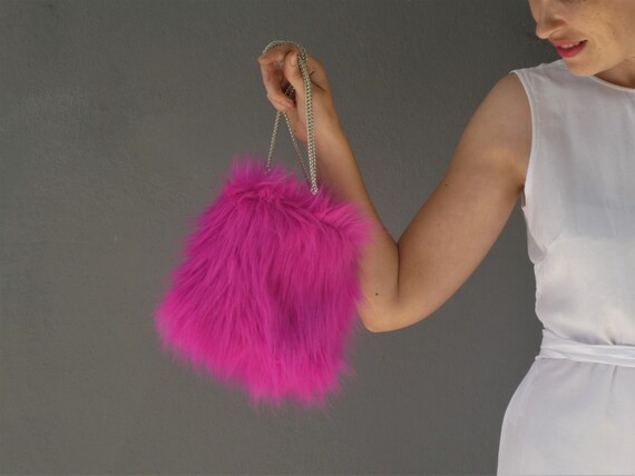 Hot pink fur purse hotsell