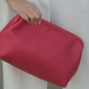 Cartera grande de piel auténtica resistente de color fucsia para mujer, Cartera de piel rosa, Bolso grande hecho a mano, Cartera retro, Cartera grande con forma de nube
