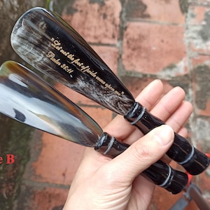custom shoe horn long handle,personalized shoe horn engraved for men Christmas gifts,natural real horn shoehorn,gifts for him,boyfriend,dad Style B
