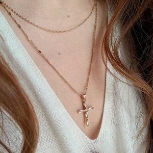 Cross Pendant Chain For Women Long Or Mid-Long Chain In 18-Carat Gold Plated Religious Cross Necklace