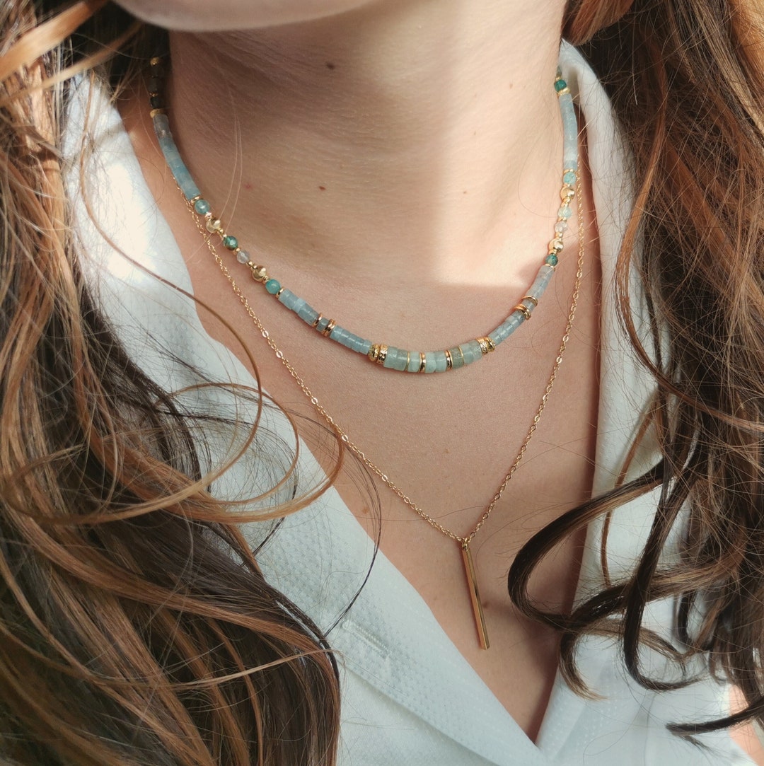 Collier doré Cynthia aigue marine main image 0