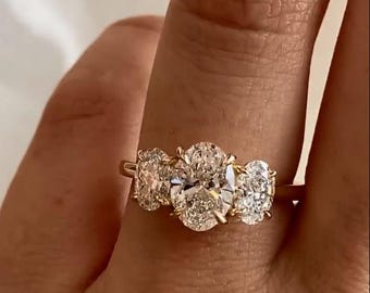 Anello di fidanzamento ovale a tre pietre da 2 carati, anelli con moissanite ovale e diamanti, anelli a tre pietre in oro massiccio 14 carati, regali di anniversario/anello per donna