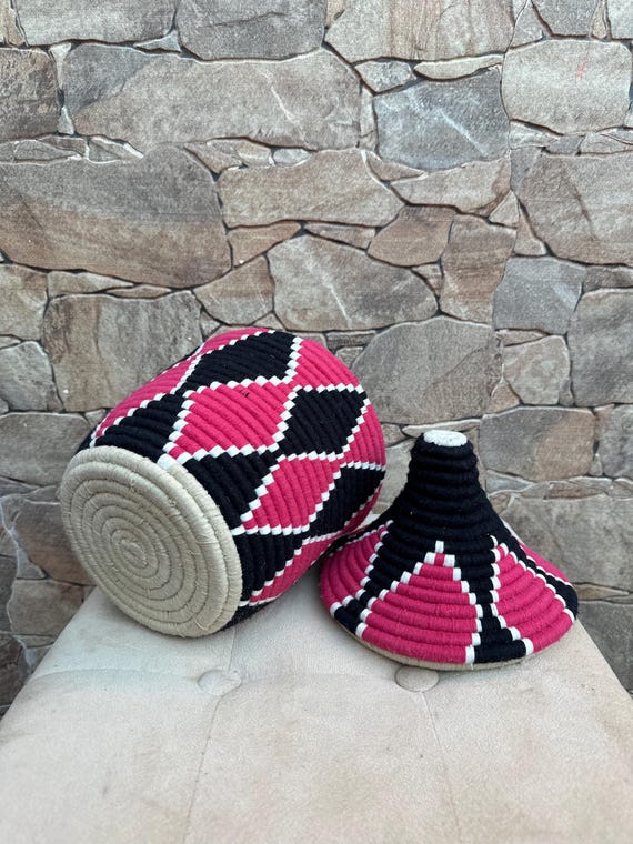 蓋付きベルベル編みバスケット：カラフルなモロッコ風収納ボックス