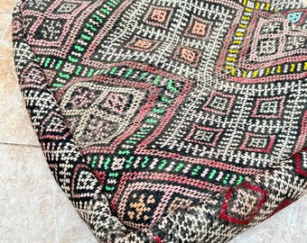 ヴィンテージ ベルベルキリム プーフ：24インチ ハンドメイド モロッコ