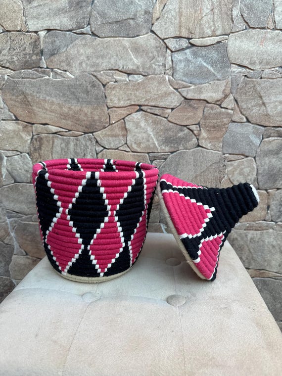 蓋付きベルベル編みバスケット：カラフルなモロッコ風収納ボックス