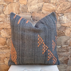 Handmade Moroccan Kilim Pillow Cover: Wool Berber Cushion (45cm)