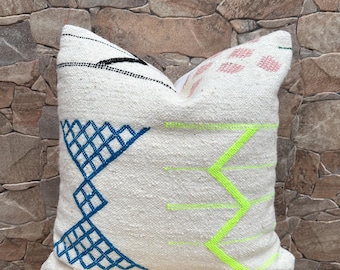 Handmade Moroccan Kilim Pillow Cover: Boho Throw Cushion (45x45 cm)